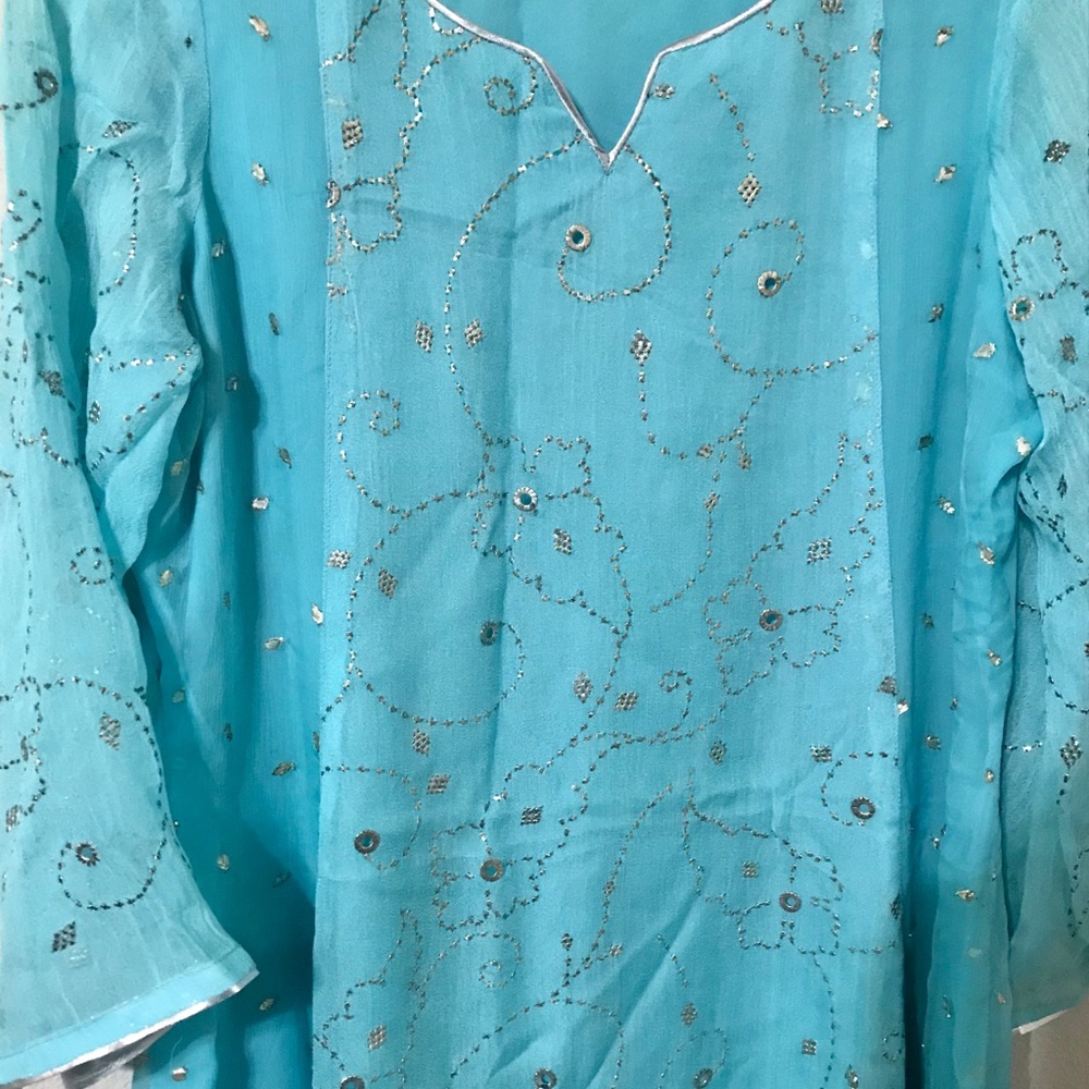 COPY - COPY - Pakistani/Indian Outfit